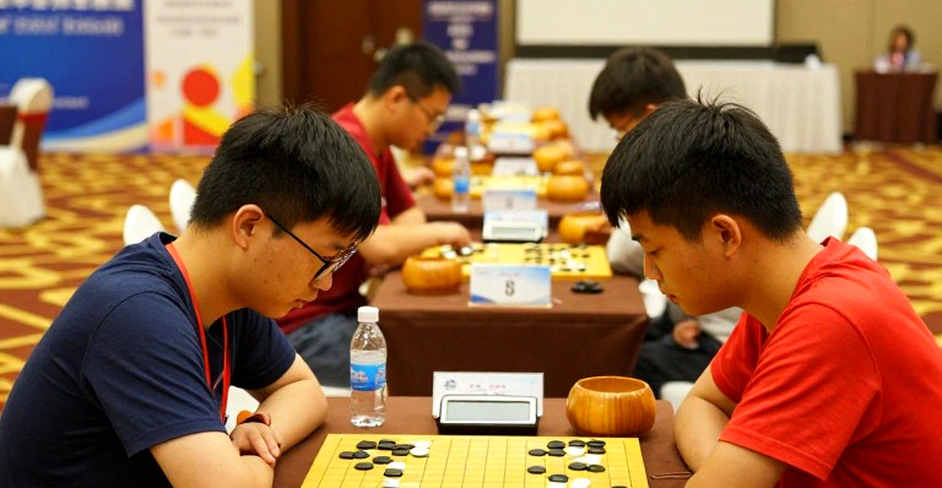 FIDE सर्वे: चार में तीन महिला खिलाड़ियों ने लैंगिक पक्षपात या उत्पीड़न बताया — जो रिपोर्ट नहीं बताती, वही असली खबर है